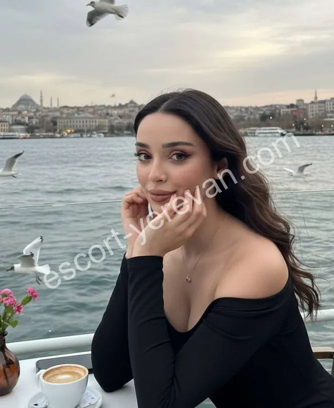 Lisa  photo 8