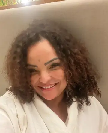 Rebeca Masseuse preview
