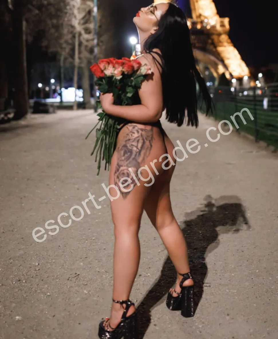 Nikol photo 4
