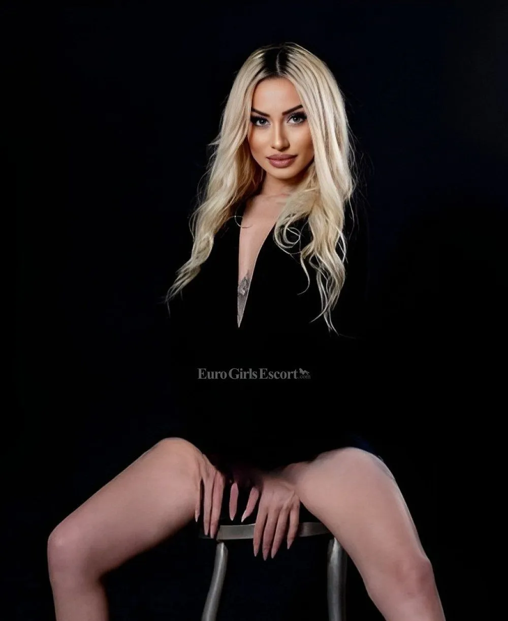 Aden photo 1