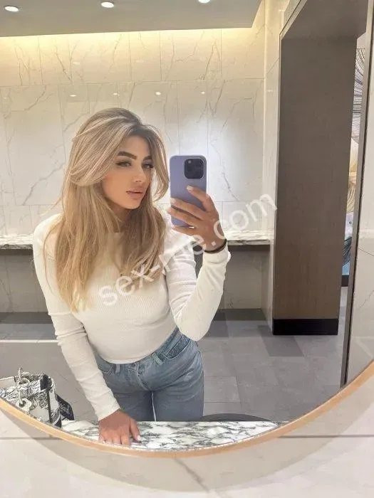 Ella photo 5