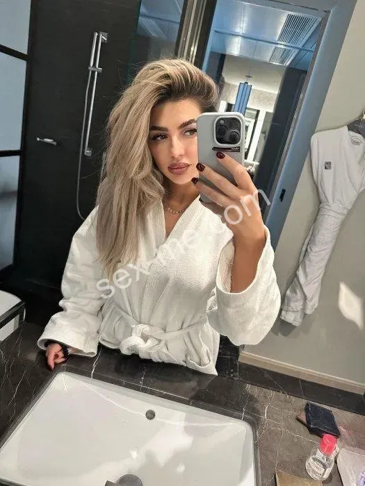 Ella photo 2