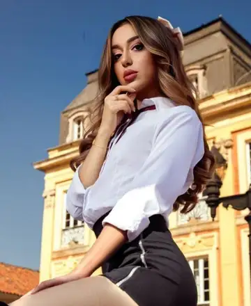 Angelina preview