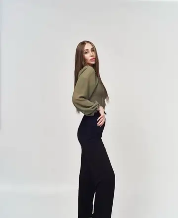 Elina preview