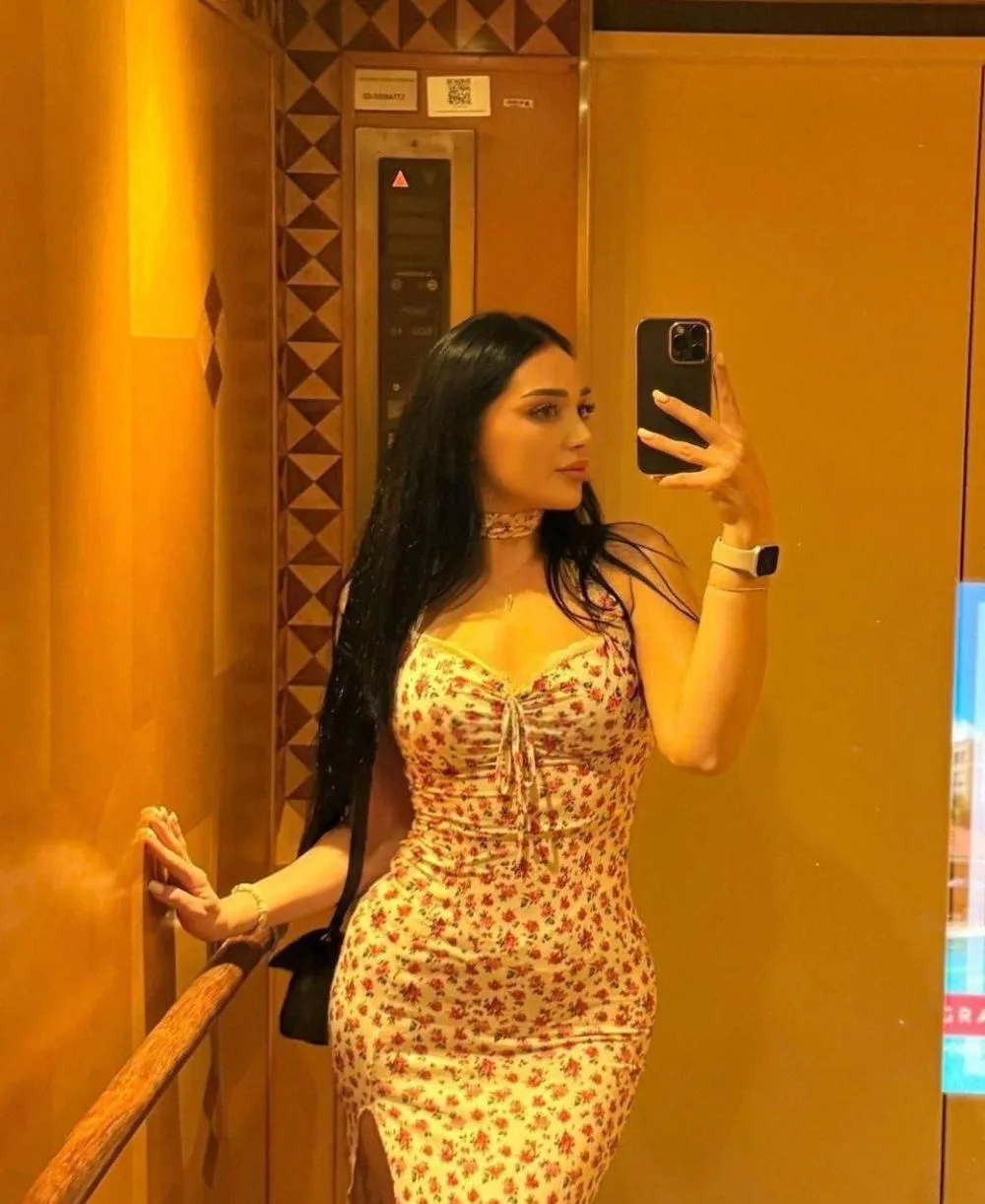 Milana photo 1