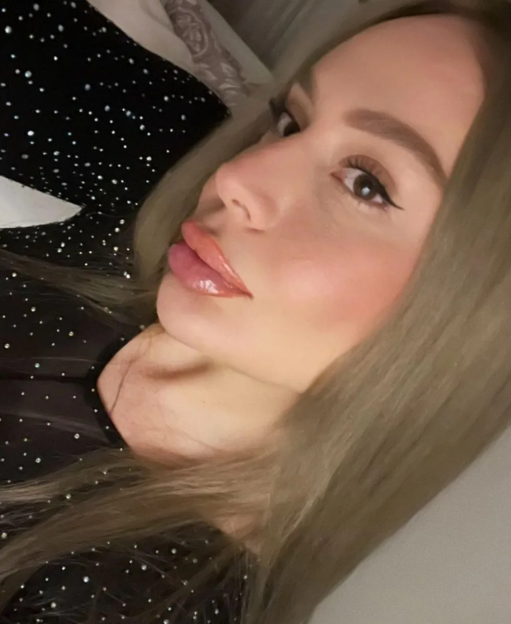 Karina photo 2