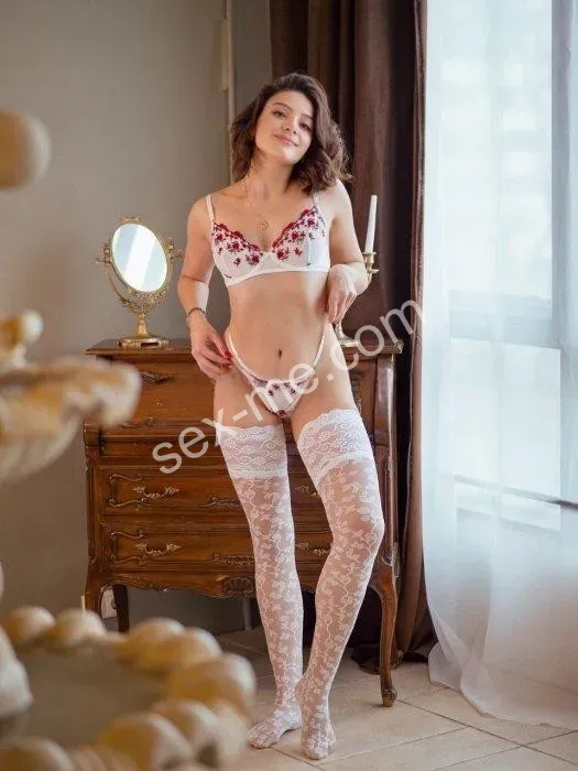 Lina photo 4