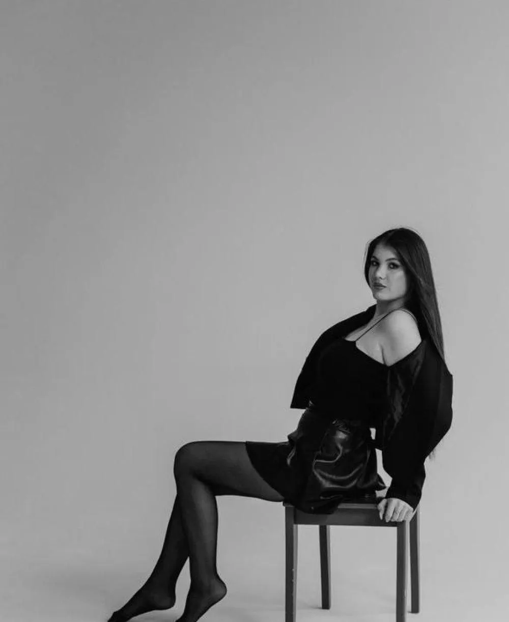 Emilia photo 2