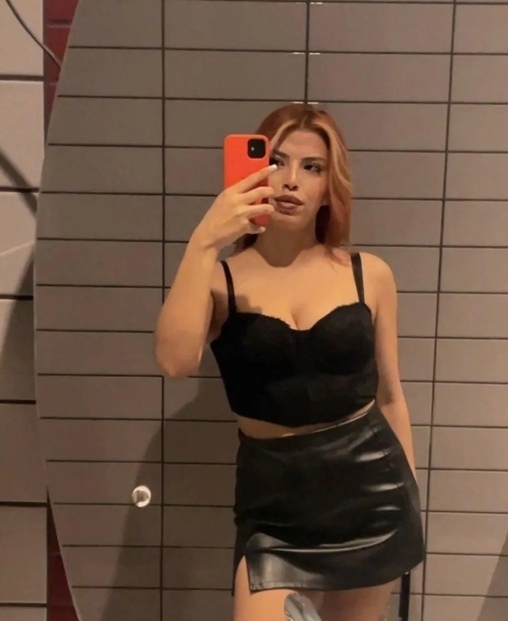 Aleyna photo 2