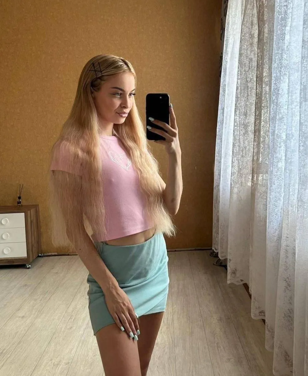 Angela photo 1