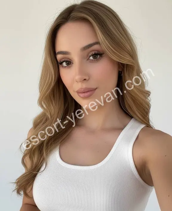 Lisa  preview